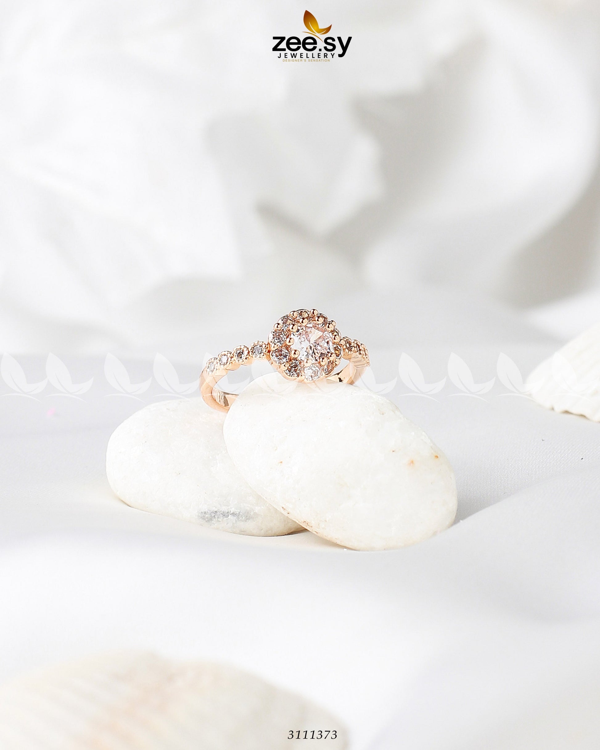 Gleaming Ring - Finger Ring 