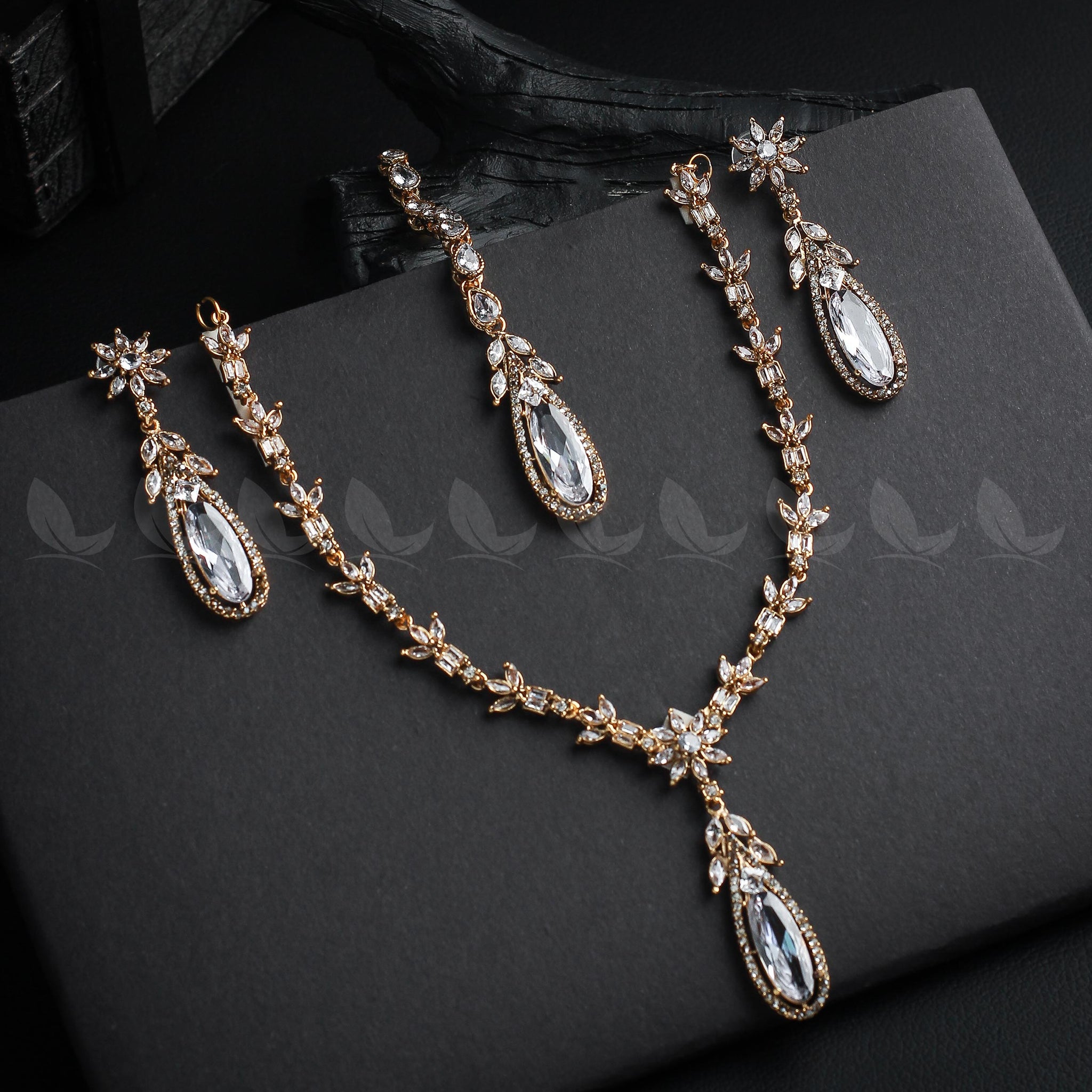 Saba Qamar Necklace Sets