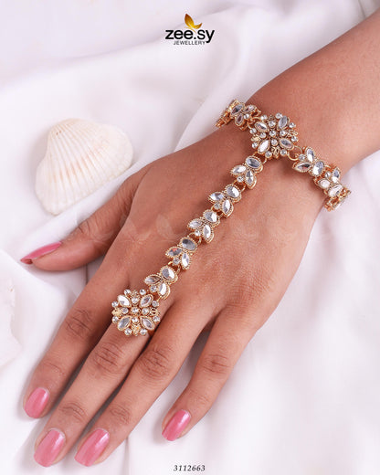 Elegant Anja Bracelet - ACCESSORIES 