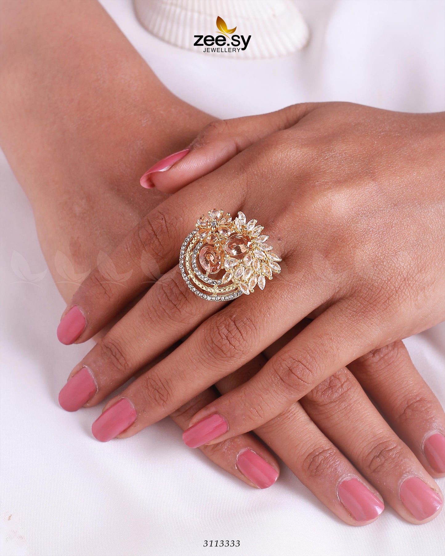 Zoya's Ring - Finger Ring 