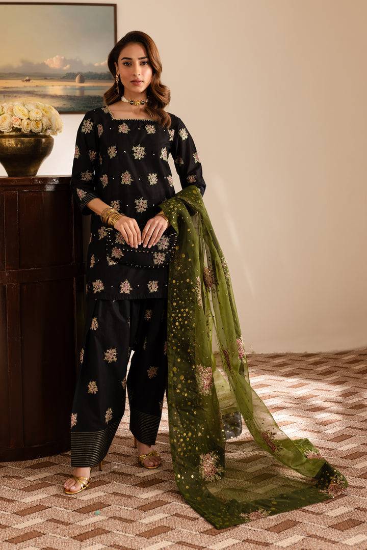 Batik | Reception Luxe Edit | Yildiz by Maria Faisal - Registered Vendor of : Batik - type : Ladies Clothes - 100% original wedding dresses