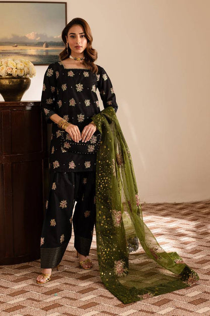 Batik | Reception Luxe Edit | Yildiz by Maria Faisal - Registered Vendor of : Batik - type : Ladies Clothes - 100% original wedding dresses