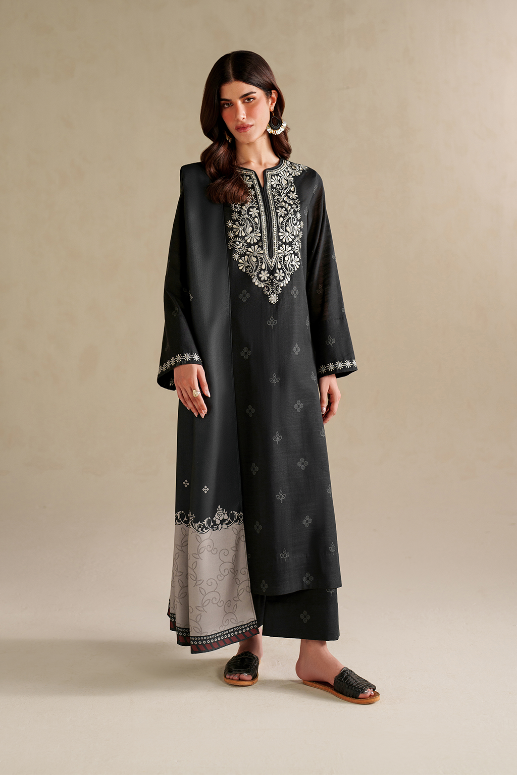 Iznik | Winter Chapter 25 | UE-591 Printed Khaddar - Casual Dress - available at Maria Faisal in UK and USA.