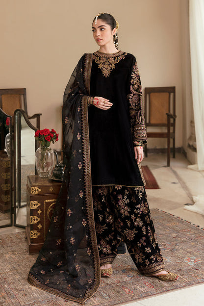 UF-253 – authentic Pakistani dress from the Velvet 25 collection for women in the UK