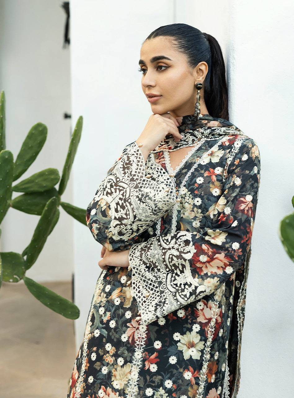 Zainab Chottani | Chikankari 25 | Reeya - 10A by Maria Faisal - Registered Vendor of : Zainab Chottani - type : Ladies Clothes - 100% original wedding dresses