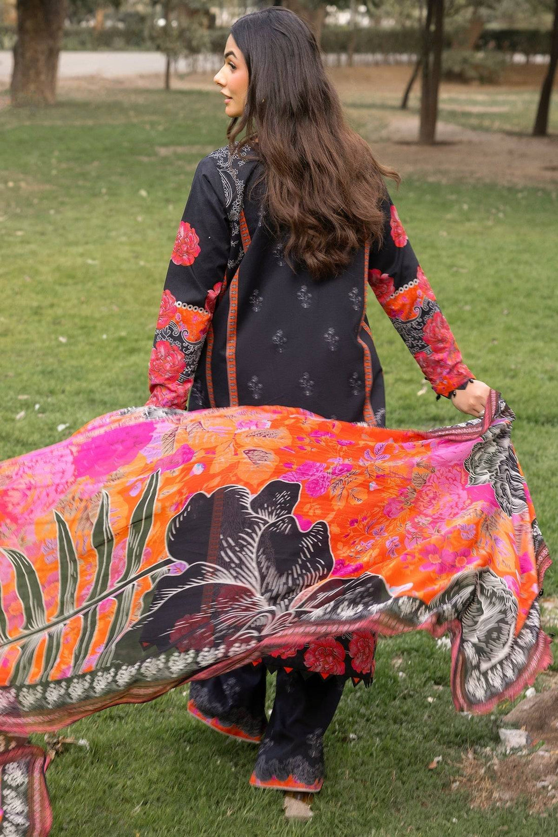 Charizma | C prints Lawn | CP5-18 by Maria Faisal - Registered Vendor of : Charizma - type : Ladies Clothes - 100% original wedding dresses