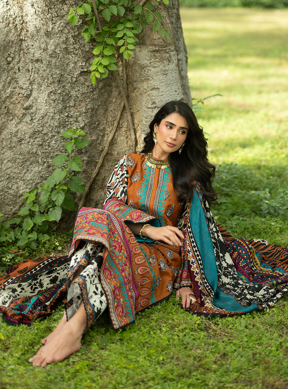 Zainab Chottani | Luxe Lawn 26 | Erin - 11 - Luxury Dress - available at Maria Faisal in UK and USA.