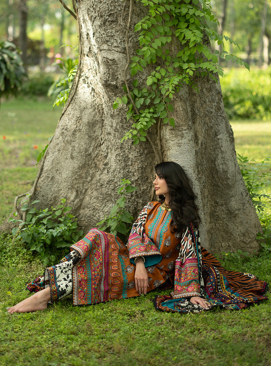 Zainab Chottani | Luxe Lawn 26 | Erin - 11 - Luxury Dress - available at Maria Faisal in UK and USA.