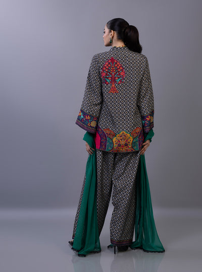 Zainab Chottani | Ramadan Edit 26 | Freya Farshi - Luxury Dress - available at Maria Faisal in UK and USA.