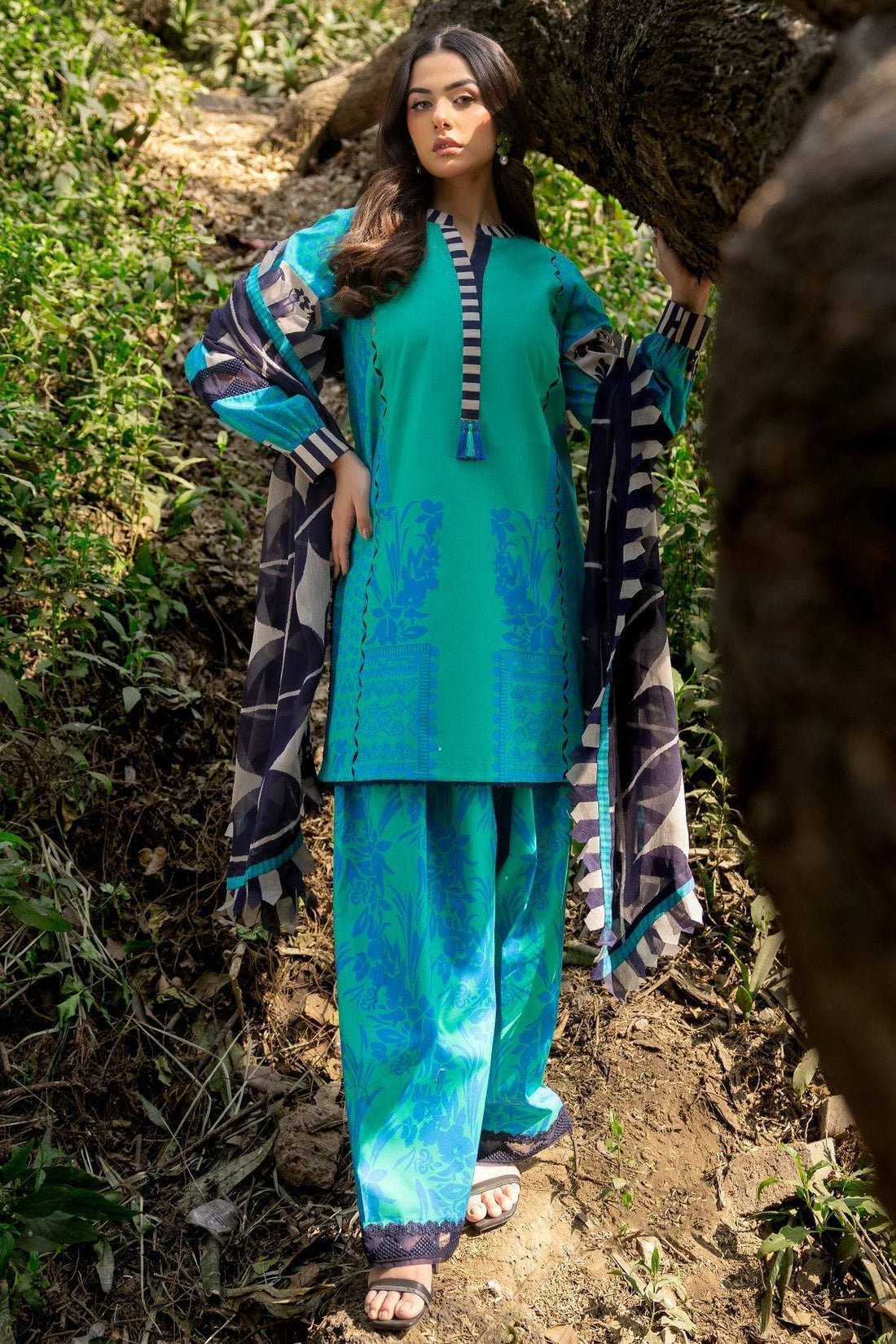 Charizma | C prints Lawn | CP5-17 by Maria Faisal - Registered Vendor of : Charizma - type : Ladies Clothes - 100% original wedding dresses