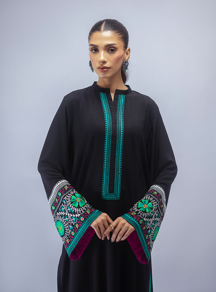 Zainab Chottani | Aara Moonsoon Edit | Midnight Meadow