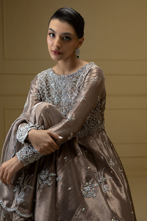 Sana Abbas | Suvi Wedding Formals | ENARA