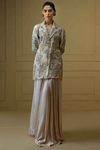 Sana Abbas | Suvi Wedding Formals | MIYA