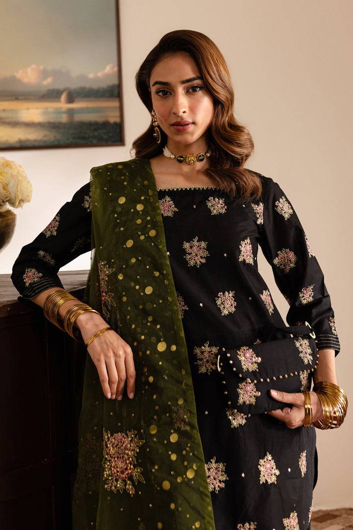 Batik | Reception Luxe Edit | Yildiz by Maria Faisal - Registered Vendor of : Batik - type : Ladies Clothes - 100% original wedding dresses