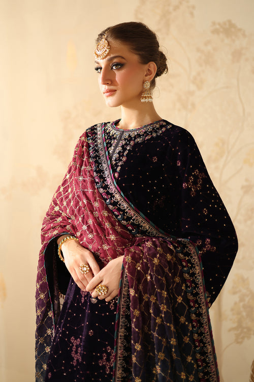 UF-4319 – authentic Pakistani dress from the Velvet 25 collection for women in the UK