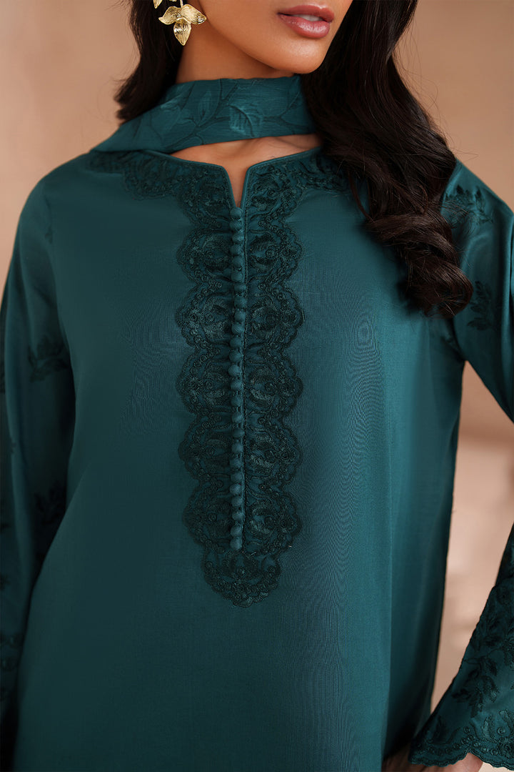 Iznik | Ramadan Edit | UE-594 - Dress - available at Maria Faisal in UK and USA.