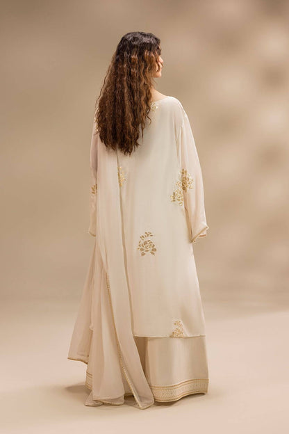 Erum Khan | Lillia Summer Edit | Moon Pearl by Maria Faisal - Registered Vendor of : Erum Khan - type : Ladies Clothes - 100% original wedding dresses