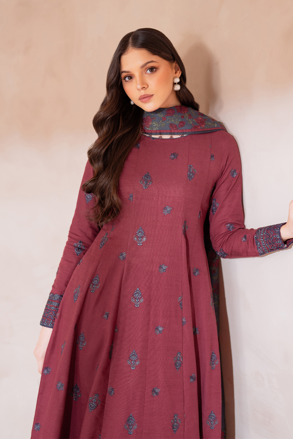 Iznik | Exclusive Winter | UE-372 - Ladies Clothes - Maria Faisal