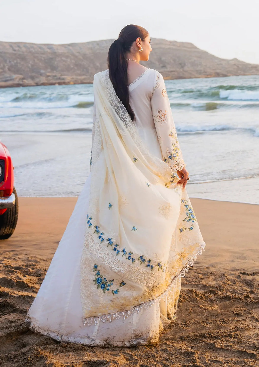 Elaf Premium | Hai Kuch Festive Lawn 24 | EHK-03B Ayra - Designer Dress with Intricate embroidery and embellishments. Shop elegent wedding dress at Maria Faisal.