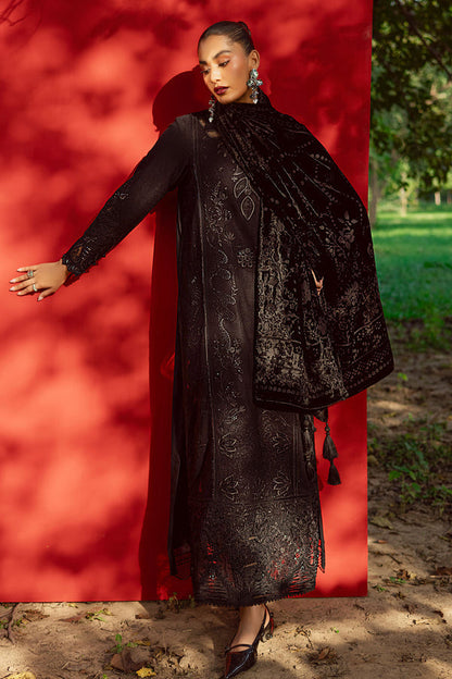 NE-191 – authentic Pakistani dress from the Exclusive Leather Peach collection for women in the UK
