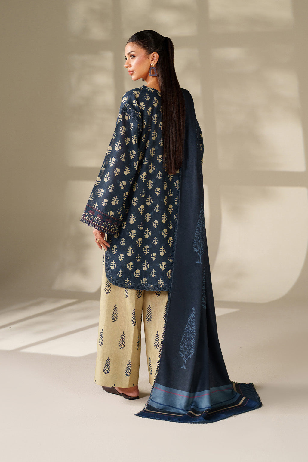 Iznik | Winter Chapter 25 | UE-560 Printed Khaddar - Casual Dress - available at Maria Faisal in UK and USA.