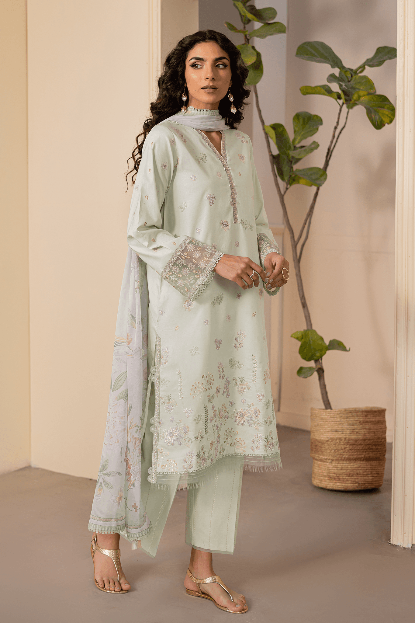 Seran | Nayab Eid Lawn | ABEER by Maria Faisal - Registered Vendor of : Seran - type : Ladies Clothes - 100% original wedding dresses