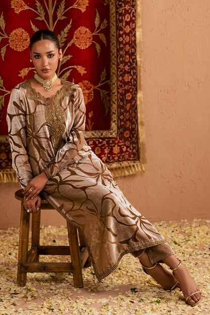 NU2-191 – authentic Pakistani dress from the Ballerina Winter 25 collection for women in the UK