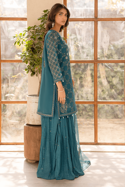 Emaan Adeel | Noore Festive Formals | MEHRIN by Maria Faisal - Registered Vendor of : Emaan Adeel - type : Ladies Clothes - 100% original wedding dresses
