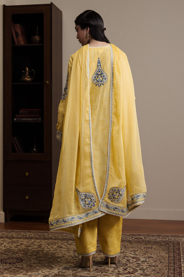 Zara Shahjahan | Pret 26 | ZARNAAB - Luxury Dress - available at Maria Faisal in UK and USA.