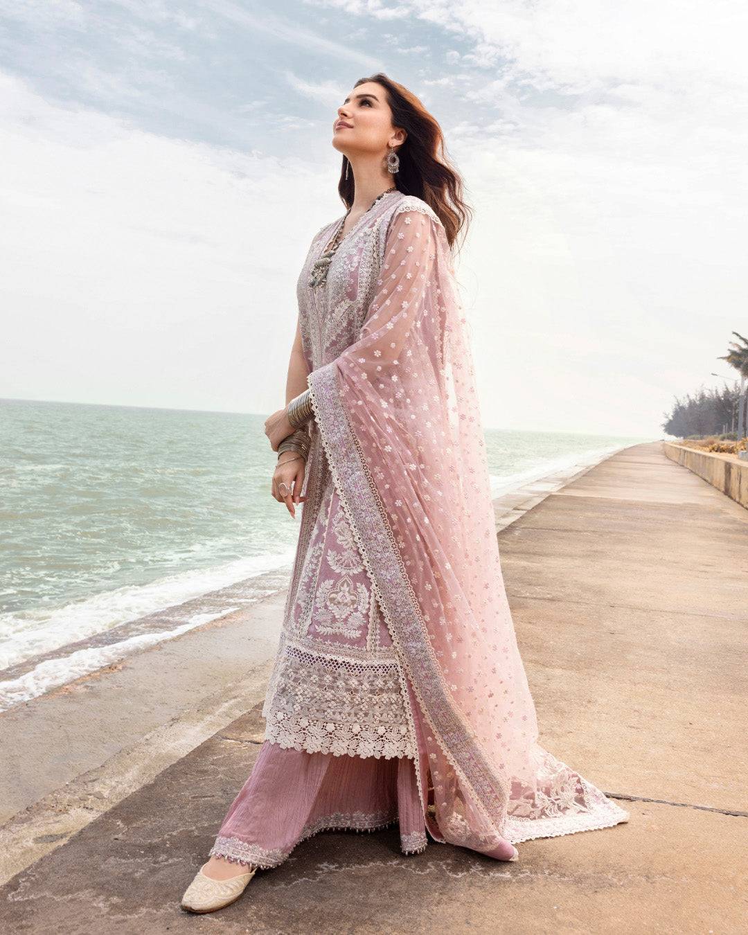 Faiza Saqlain | Zinnia Lawn 25 | Amaryllis by Maria Faisal - Registered Vendor of : Faiza Saqlain - type : Ladies Clothes - 100% original wedding dresses