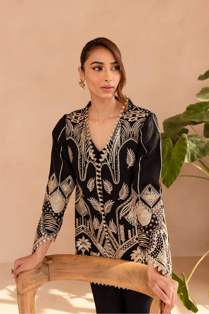 Vanya | Veranda Fromals | VR-01 by Maria Faisal - Registered Vendor of : Vanya - type : Ladies Clothes - 100% original wedding dresses