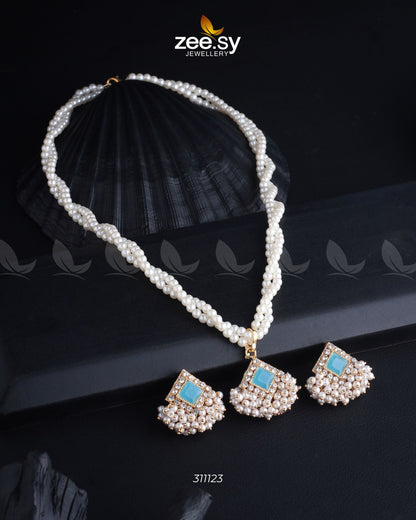 Pendant Necklace - Pendant 