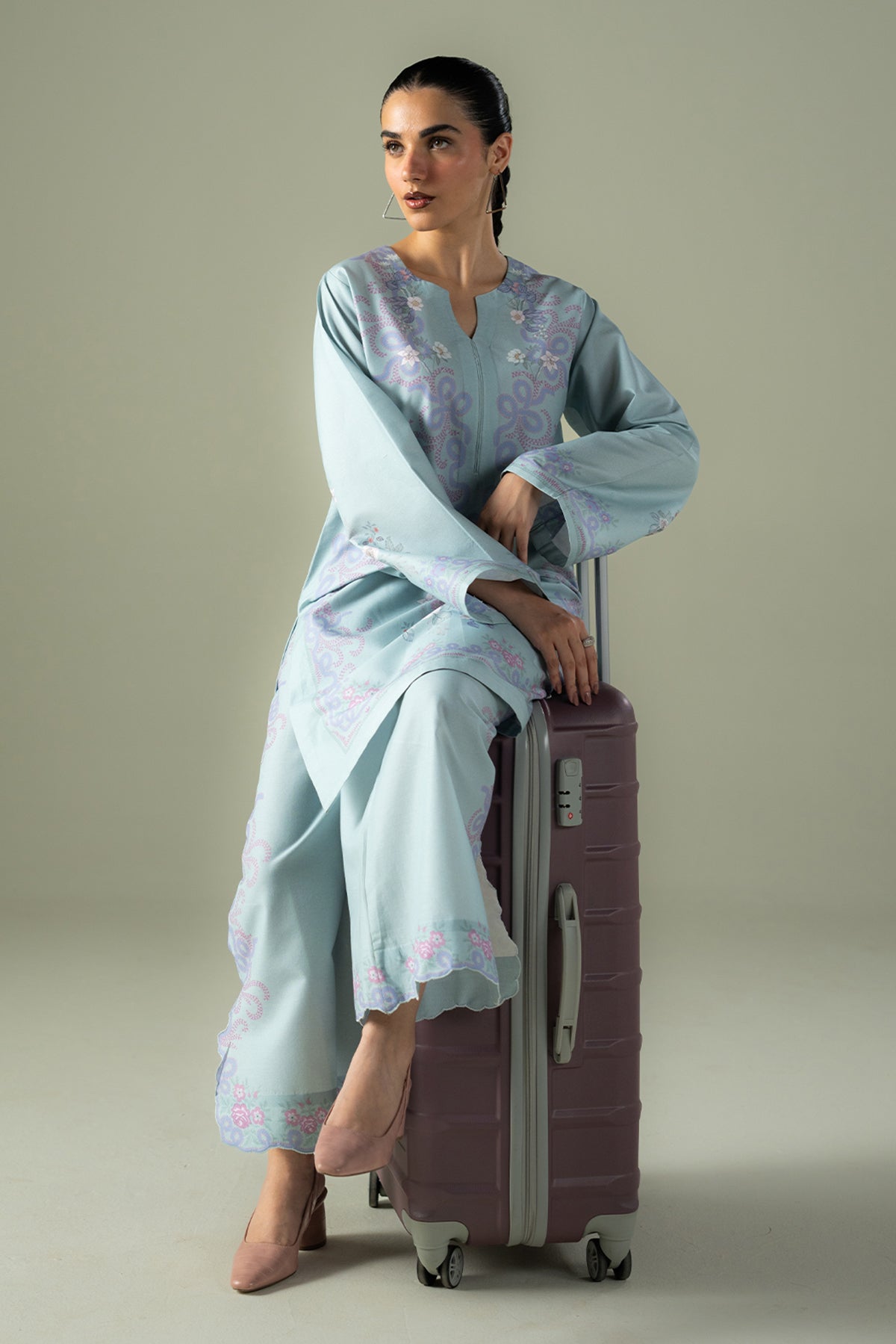 Afrozeh | Coords 25 | Misty