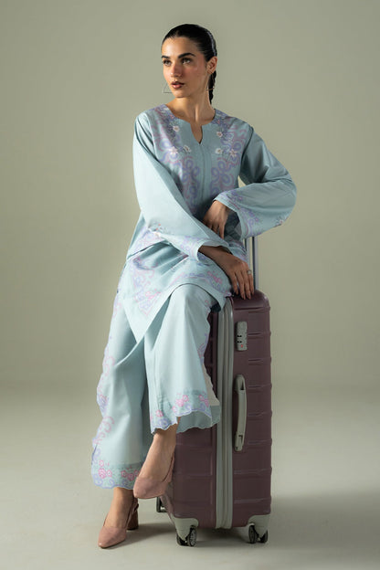 Afrozeh | Coords 25 | Misty