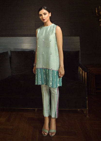 Hana | Serendipity Ready to Wear | Ombre by Maria Faisal - Registered Vendor of : Hana - type : Ladies Clothes - 100% original wedding dresses