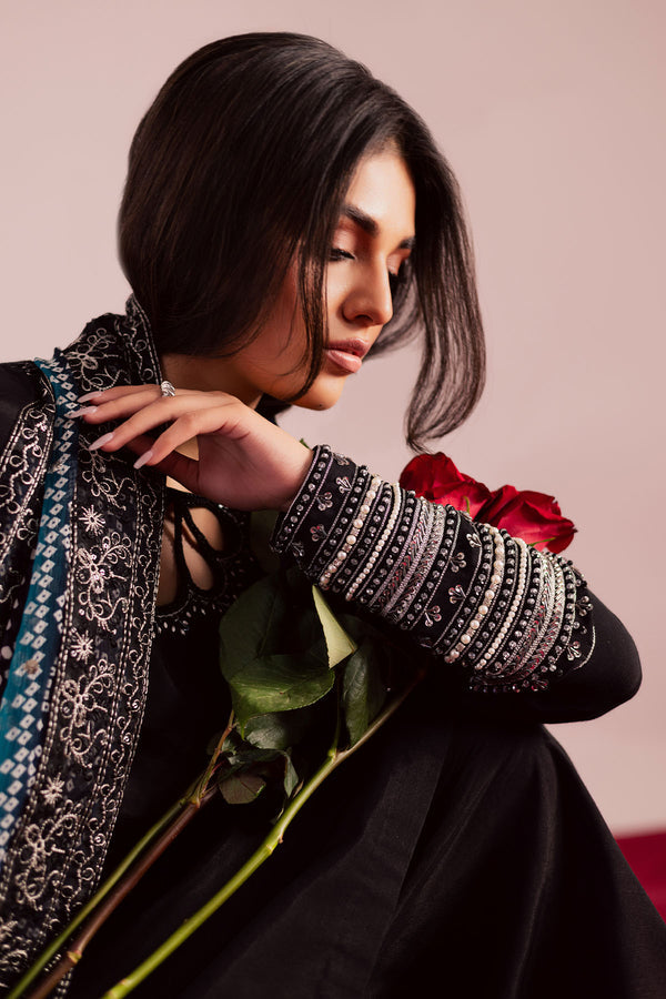 Nureh | Jugni Festive | NP-701 - Formal Dress - available at Maria Faisal in UK and USA.