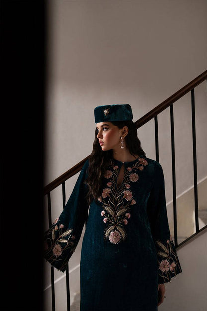 Caia | Luxury Velvet Edit 25 | Twilight custom by Maria Faisal - Registered Vendor of : Caia - type : Ladies Clothes - 100% original wedding dresses