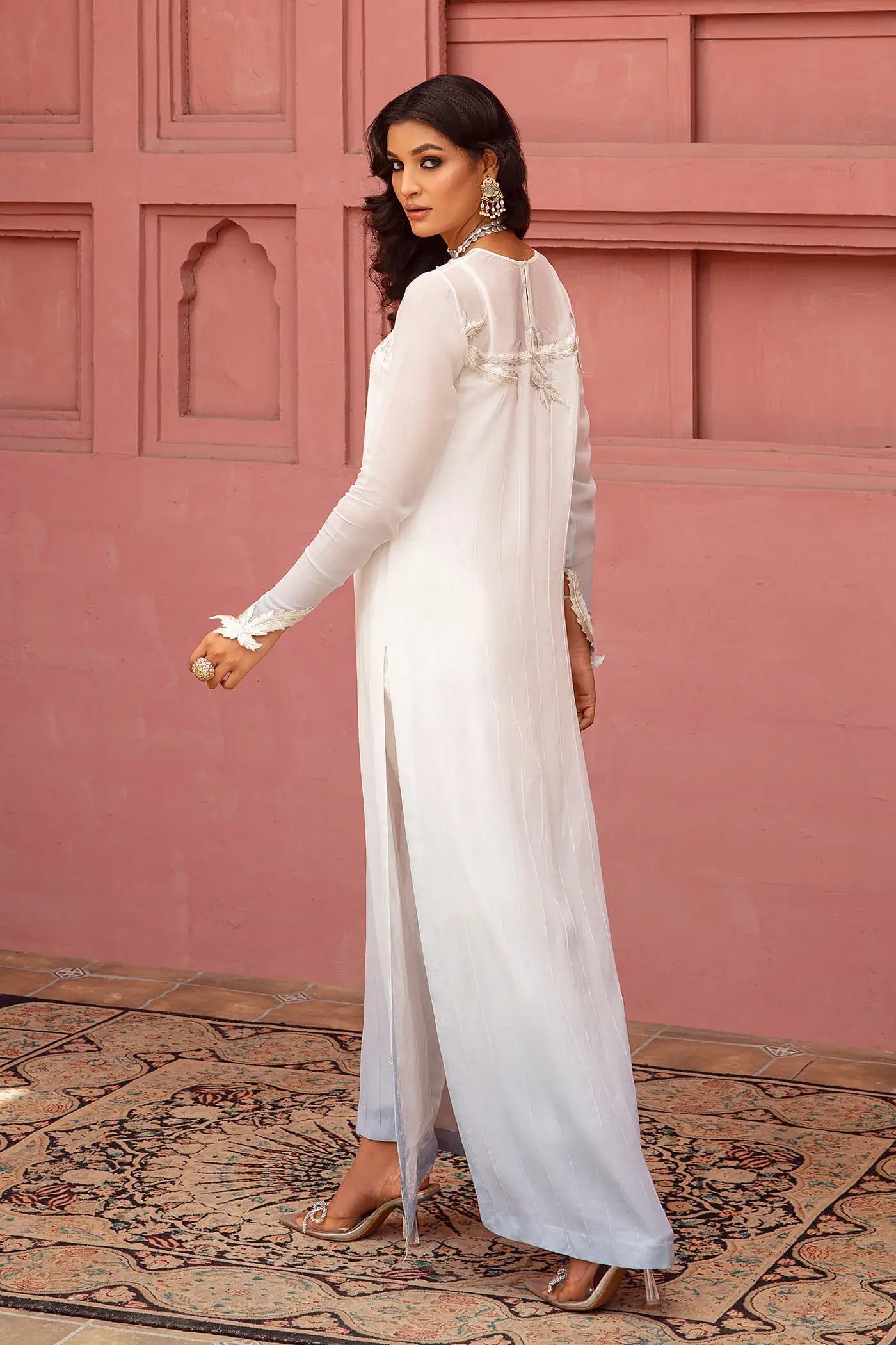 Nilofer Shahid | Nur e Subh Formals | Savera
