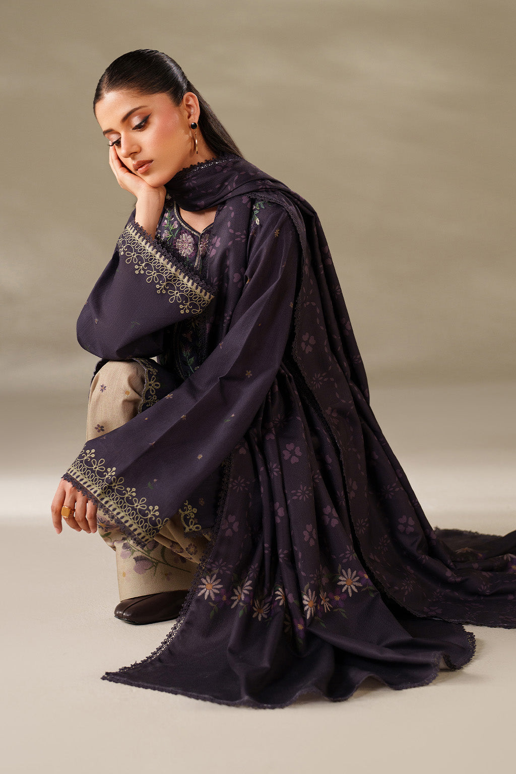 Iznik | Winter Chapter 25 | UE-568 Printed Khaddar - Casual Dress - available at Maria Faisal in UK and USA.