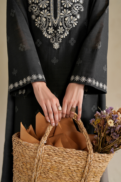 Iznik | Winter Chapter 25 | UE-591 Printed Khaddar - Casual Dress - available at Maria Faisal in UK and USA.