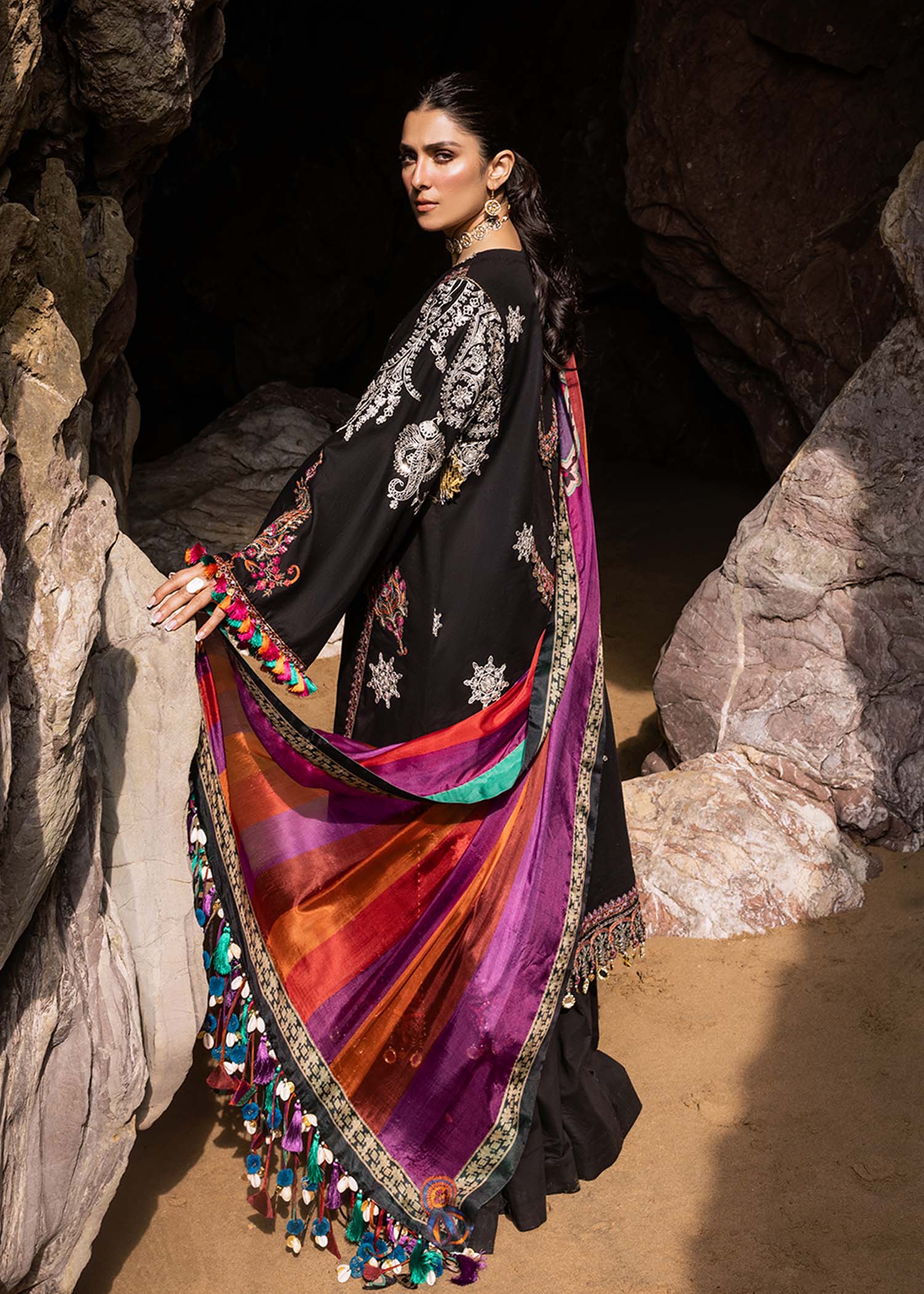 Sadaf Fawad Khan | Siraa Luxury Lawn 24| Nuha (A) by Maria Faisal - Registered Vendor of : Sadaf Fawad Khan - type : Clothing - 100% original wedding dresses