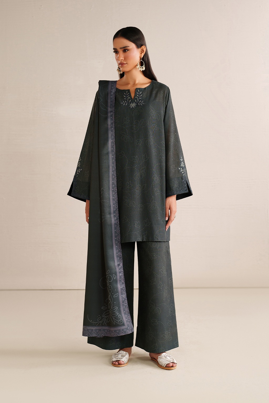 Iznik | Winter Chapter 25 | UE-572 Printed Khaddar - Casual Dress - available at Maria Faisal in UK and USA.