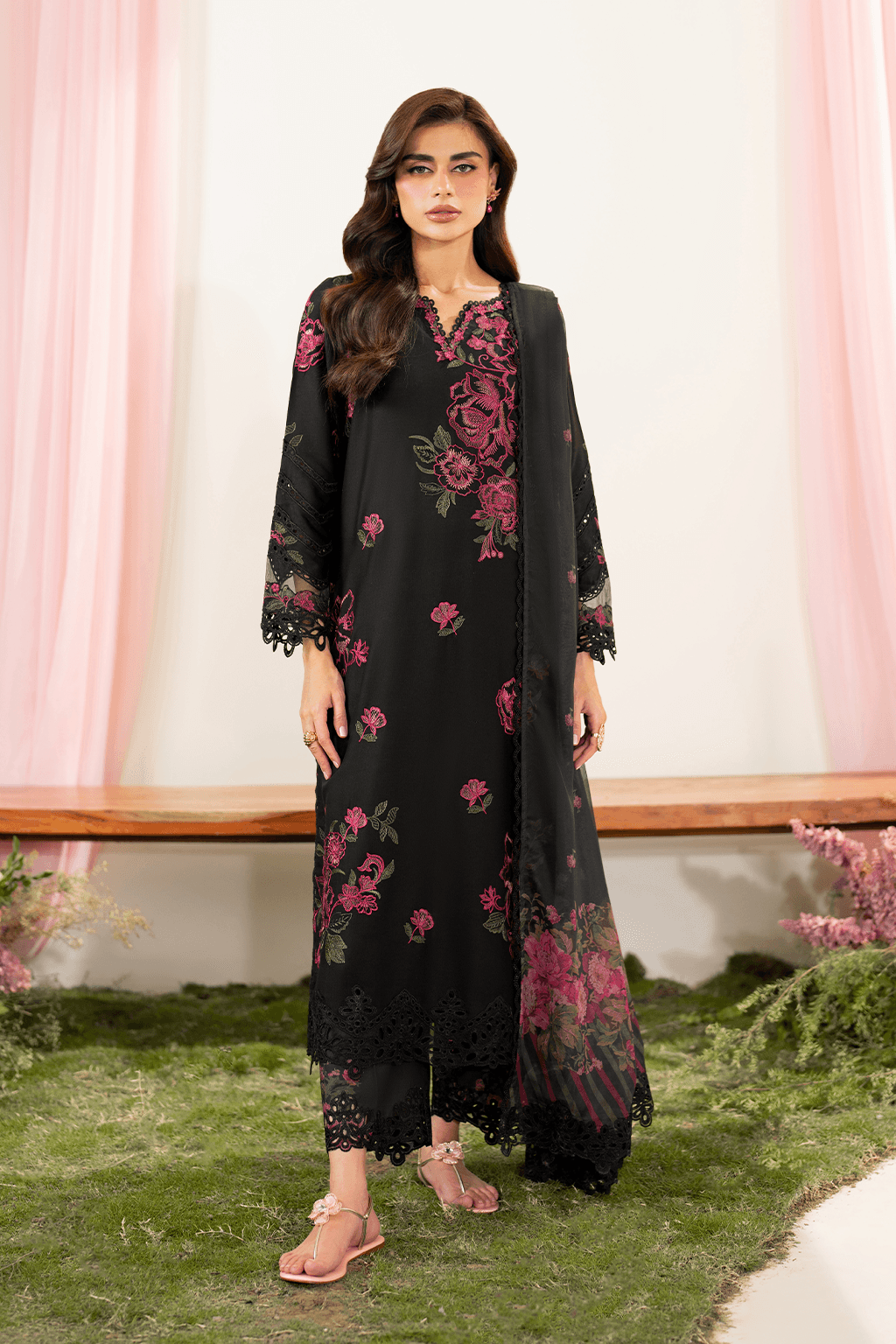 Iznik | Festive Edition | IFE-06 by Maria Faisal - Registered Vendor of : Iznik - type : Ladies Clothes - 100% original wedding dresses