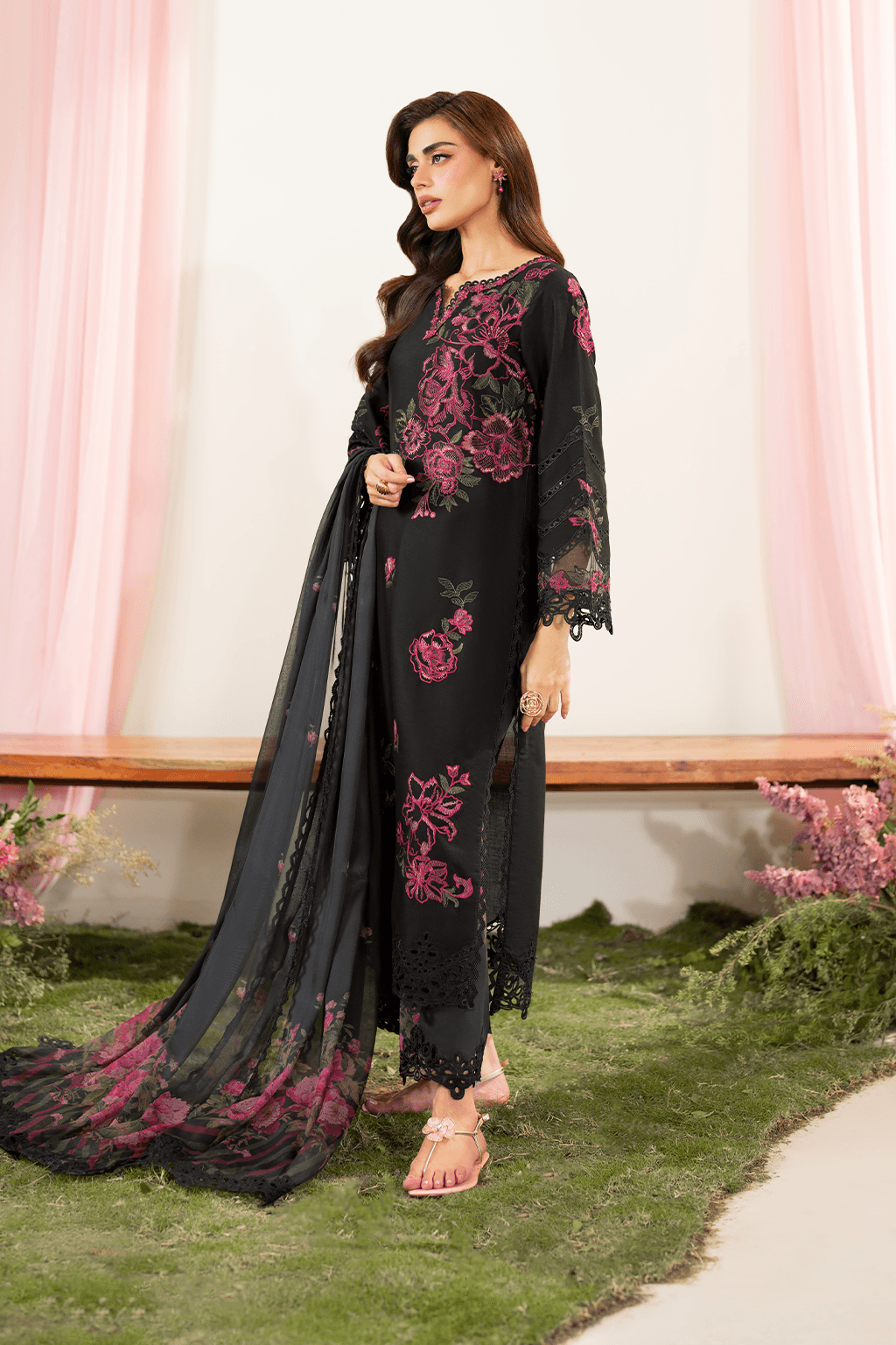 Iznik | Festive Edition | IFE-06 by Maria Faisal - Registered Vendor of : Iznik - type : Ladies Clothes - 100% original wedding dresses