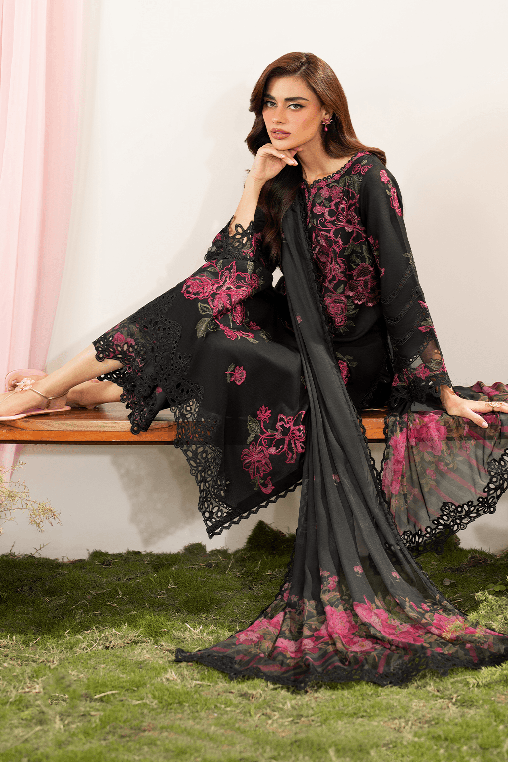 Iznik | Festive Edition | IFE-06 by Maria Faisal - Registered Vendor of : Iznik - type : Ladies Clothes - 100% original wedding dresses
