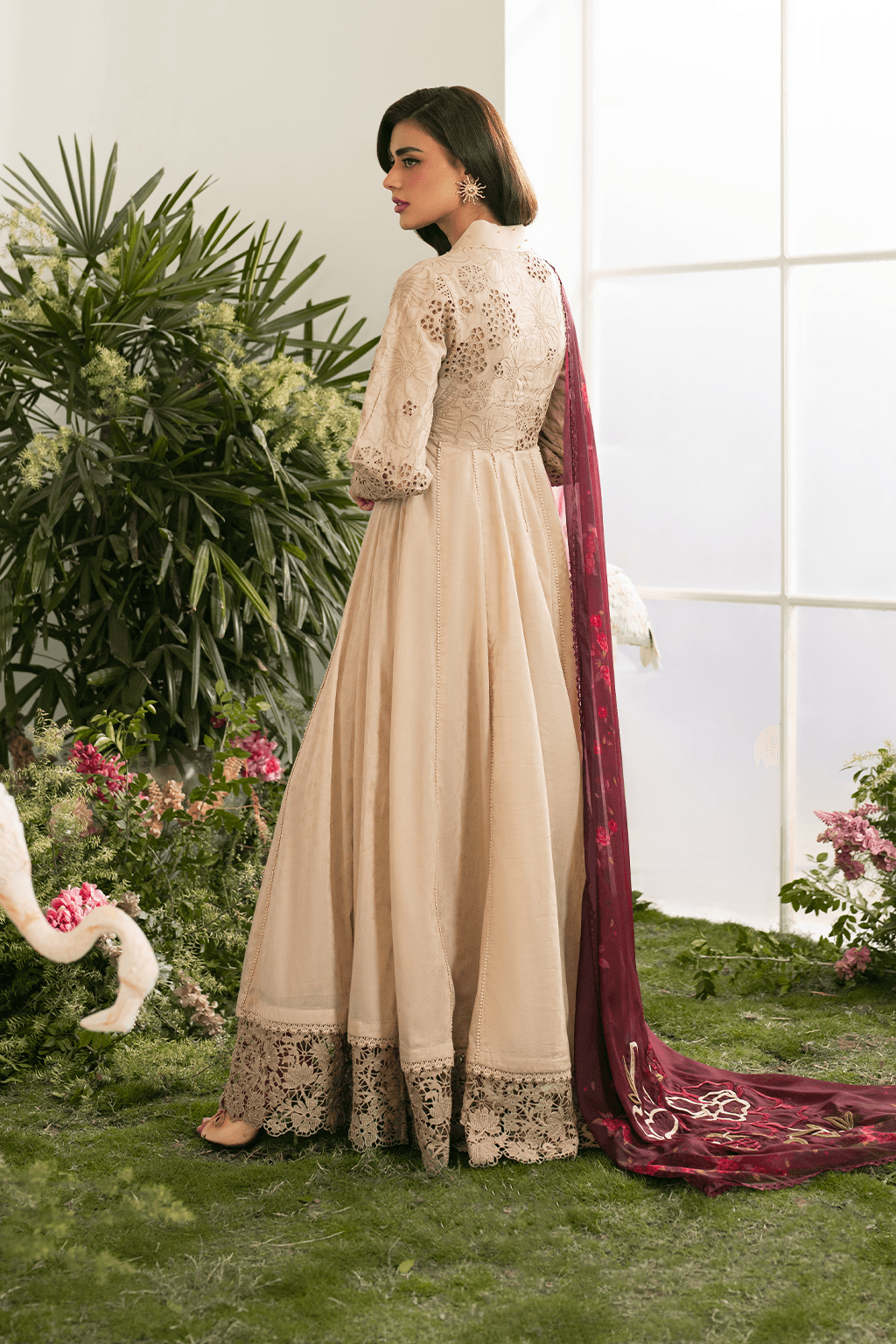 Iznik | Festive Edition | IFE-05 by Maria Faisal - Registered Vendor of : Iznik - type : Ladies Clothes - 100% original wedding dresses