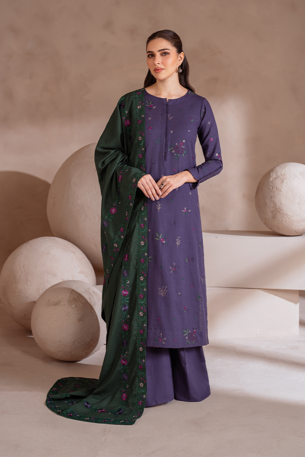 Iznik | Exclusive Winter | UE-366 - Ladies Clothes - Maria Faisal