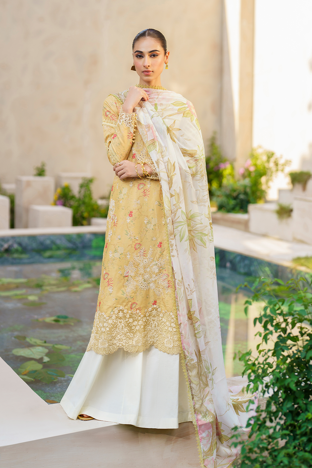 Iznik | Festive lawn 24 | SFL-09 - Designer Dress with Intricate embroidery and embellishments. Shop elegent wedding dress at Maria Faisal.