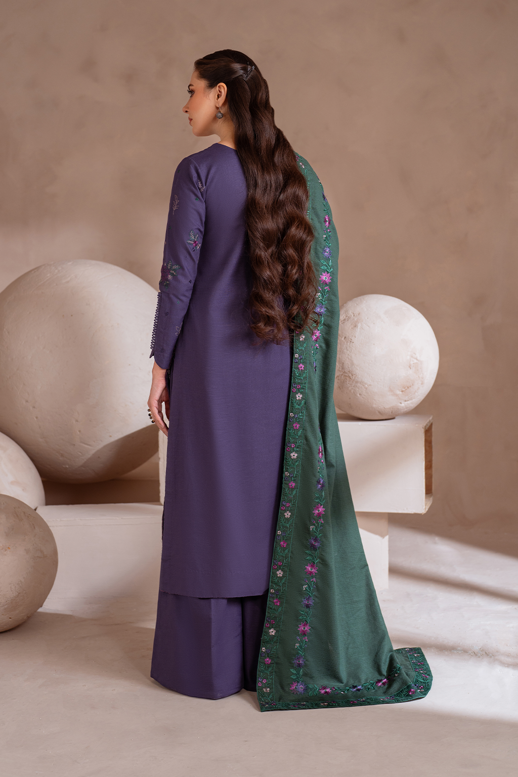 Iznik | Exclusive Winter | UE-366 - Ladies Clothes - Maria Faisal