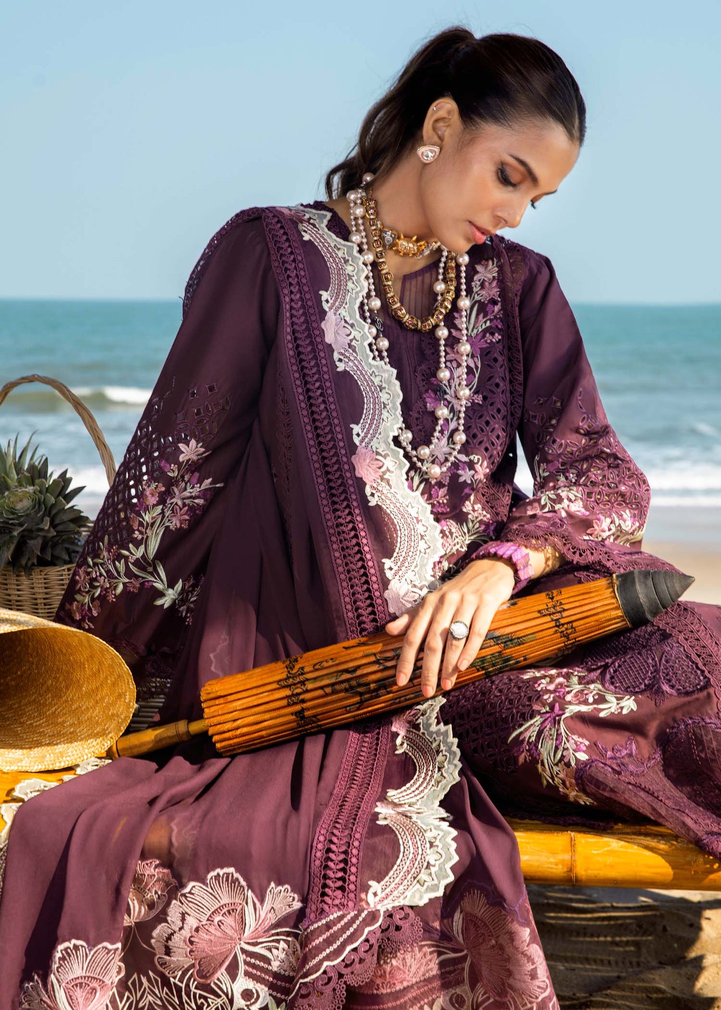 Saira Shakira | Luxury Lawn 25 | DAHLIA-B by Maria Faisal - Registered Vendor of : Saira Shakira - type : Ladies Clothes - 100% original wedding dresses